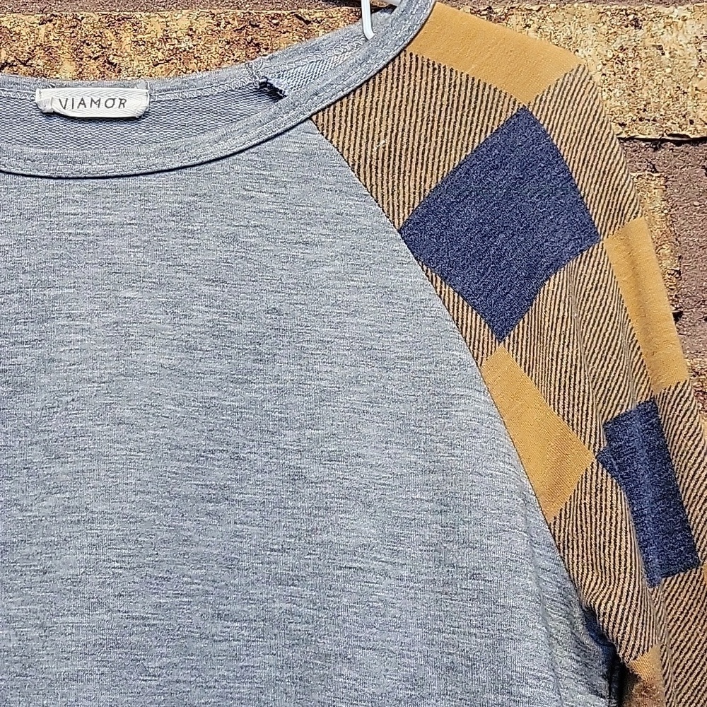 Viamor Plaid Long Sleeve Tee Size Small - Picture 6 of 13